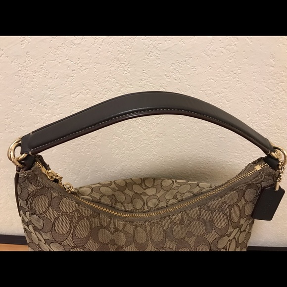 Authentic Coach - Picture 4 of 8